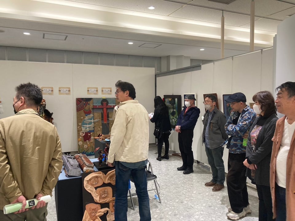 レザー　レザークラフト　レザーカービング　アート　ハンドメイド　革雑貨　革　革小物　ギャラリー　公募展　コンテスト