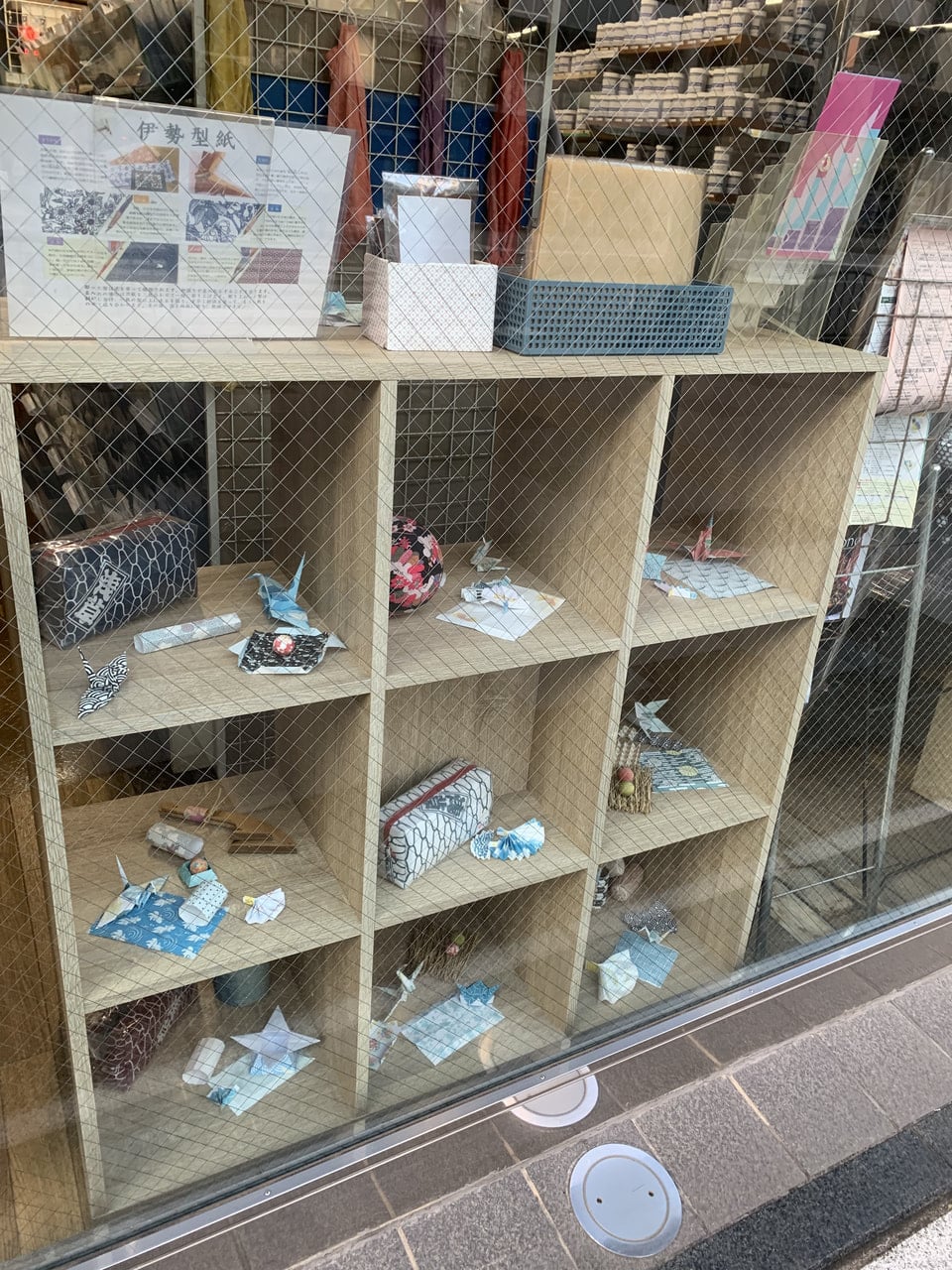 レザー　レザークラフト　レザーカービング　アート　ハンドメイド　革雑貨　革　革小物　ギャラリー　公募展　コンテスト
