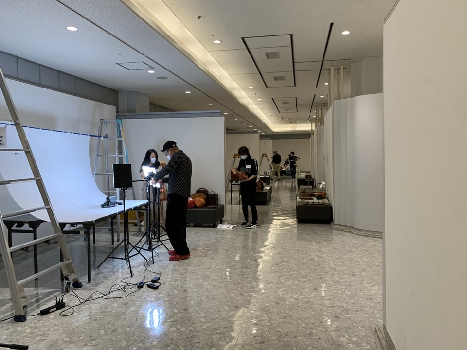レザー　レザークラフト　レザーカービング　アート　ハンドメイド　革雑貨　革　革小物　ギャラリー　公募展　コンテスト